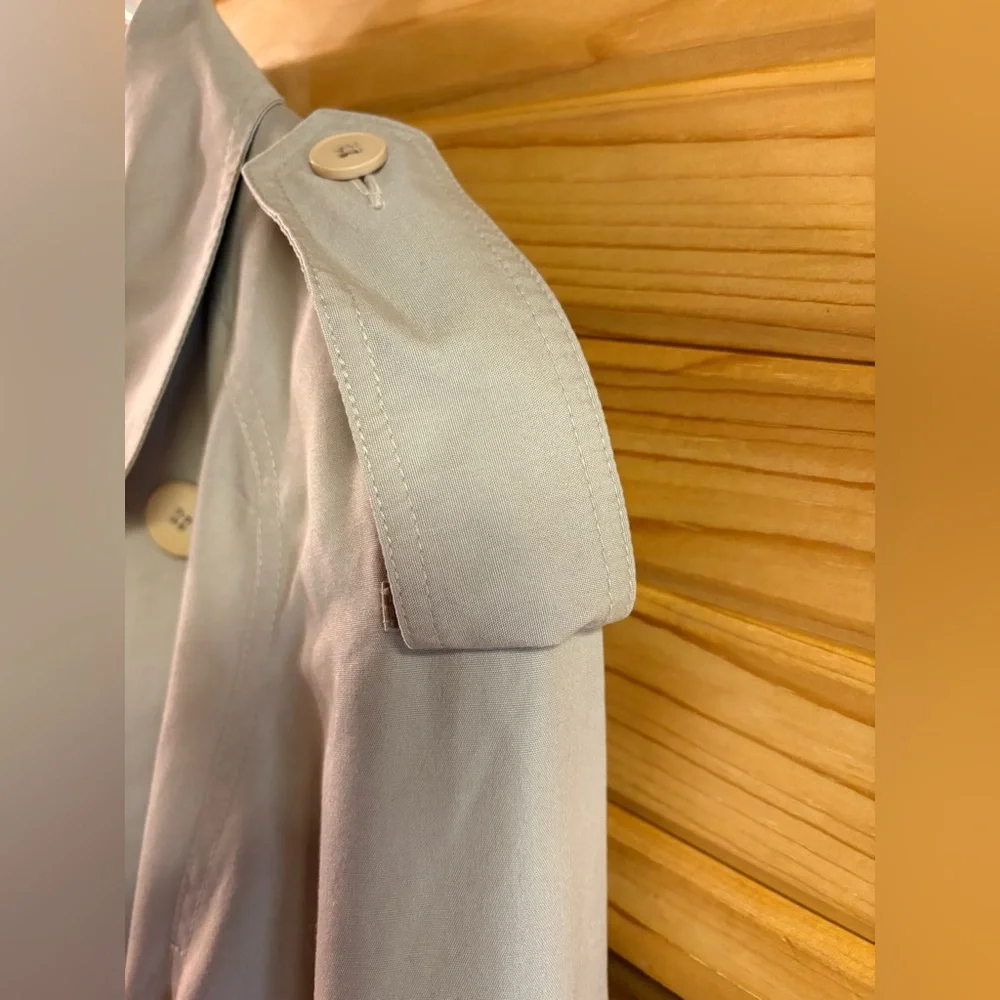 Vintage London Fog Double Breasted Trench Coat, Size 10 Petite - Picture 5 of 14